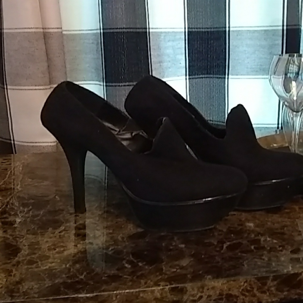 Platform stilettos
